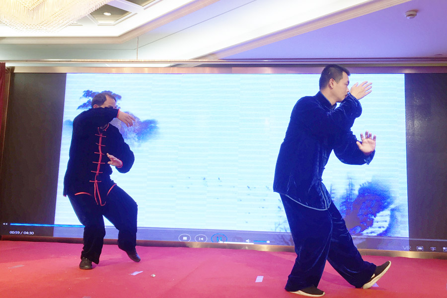 贏戰(zhàn)豬年、共創(chuàng)輝煌--山美股份隆重舉行2018年度表彰大會暨2019迎新年會