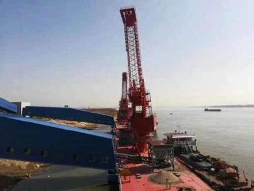 湖北一永久性砂石集并中心建成，總投資約2.5億元，年設(shè)計(jì)吞吐量360萬噸