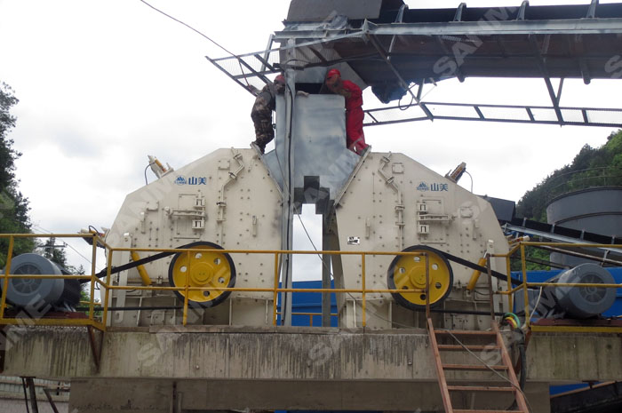 HC、HSI系列反擊式破碎機(jī)