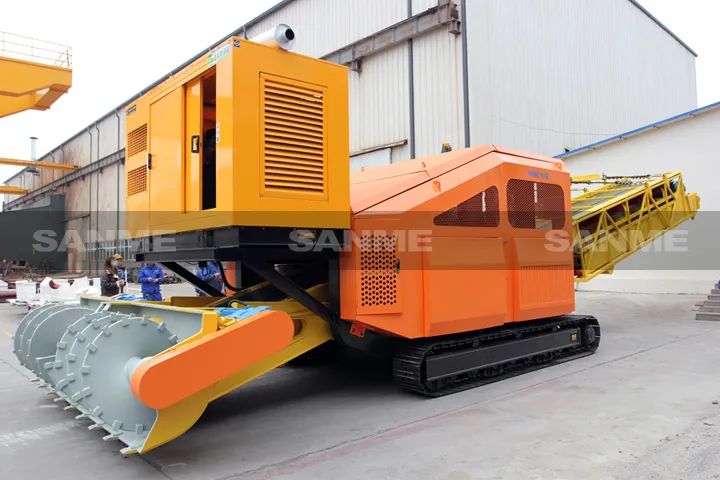 顛覆傳統(tǒng)裝車方式，山美履帶式取料機(jī)助您實(shí)現(xiàn)降本增效、節(jié)能減排！
